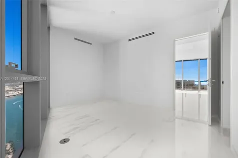 300 Biscayne Boulevard Way Miami FL 33131