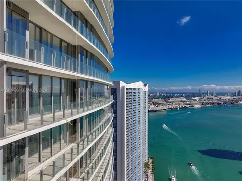 300 Biscayne Boulevard Way Miami FL 33131