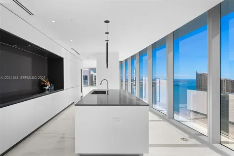 300 Biscayne Boulevard Way Miami FL 33131