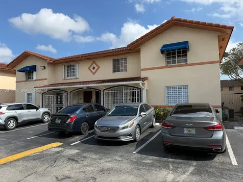 2212 W 74th Street Hialeah FL 33016