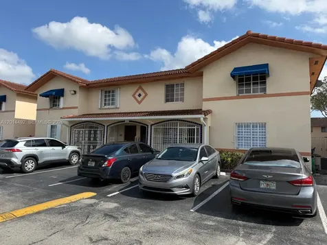 2212 W 74th Street Hialeah FL 33016