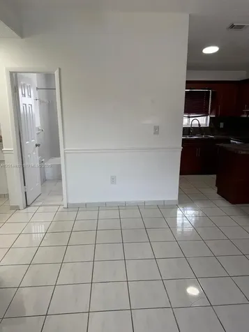 2212 W 74th Street Hialeah FL 33016