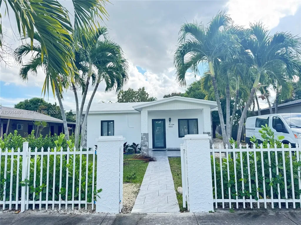 660 E 42nd Street Hialeah FL 33013