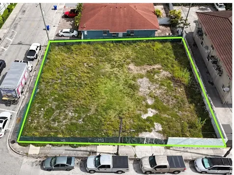 2141 SW 3rd Street Miami FL 33135