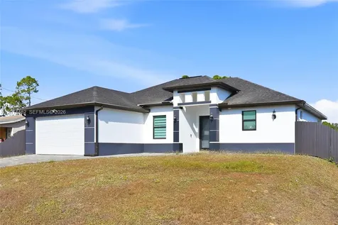 2908 SW 9th Street Lehigh Acres FL 33976