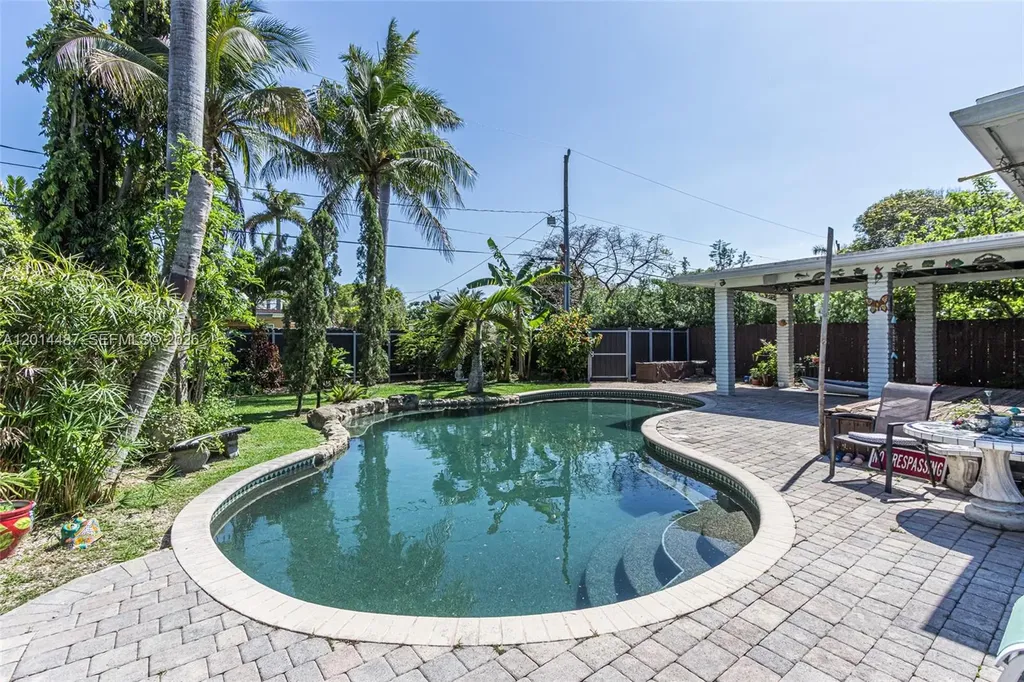 1540 Fletcher Street Hollywood FL 33020