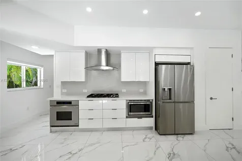 711 Sunset Drive Coral Gables FL 33143