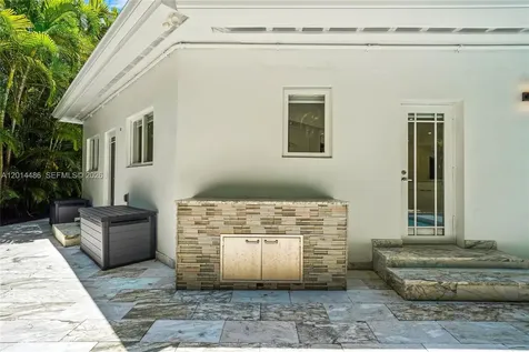 711 Sunset Drive Coral Gables FL 33143