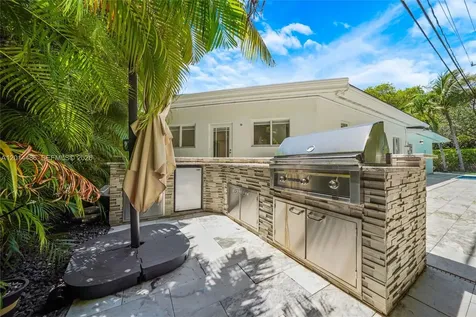 711 Sunset Drive Coral Gables FL 33143