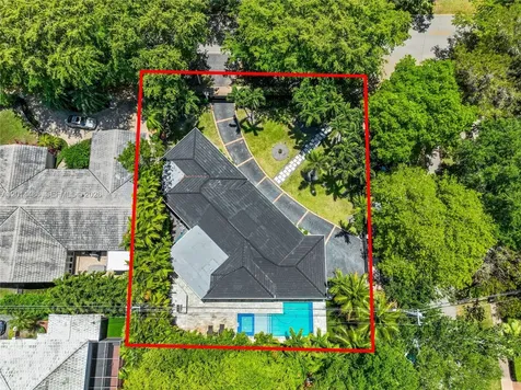 711 Sunset Drive Coral Gables FL 33143