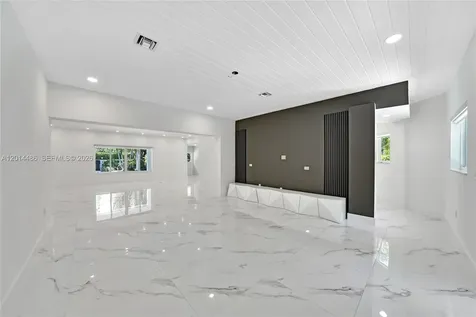 711 Sunset Drive Coral Gables FL 33143