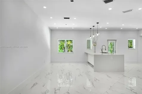 711 Sunset Drive Coral Gables FL 33143