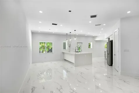 711 Sunset Drive Coral Gables FL 33143