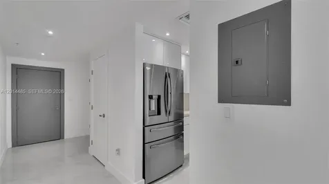 185 SE 14th Terrace Miami FL 33131