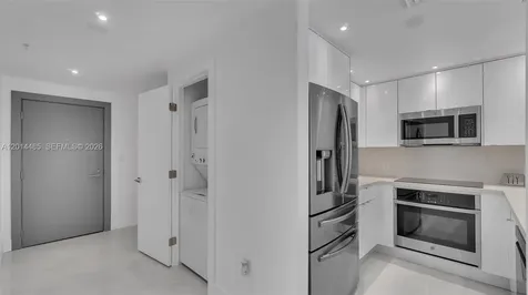 185 SE 14th Terrace Miami FL 33131