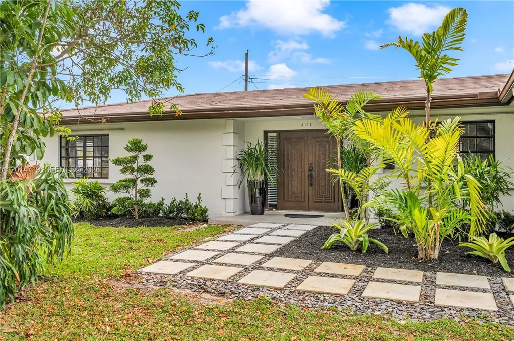 1111 NW 70th Terrace Plantation FL 33313