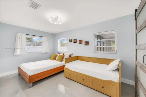 1111 NW 70th Terrace Plantation FL 33313