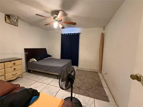 385 NE 129th Street North Miami FL 33161