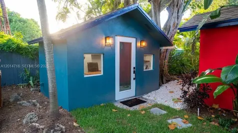 936 NE 128th Street North Miami FL 33161