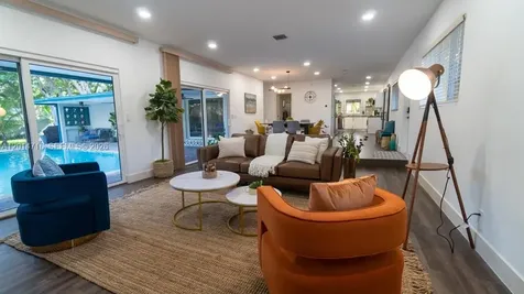 936 NE 128th Street North Miami FL 33161
