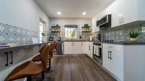 936 NE 128th Street North Miami FL 33161