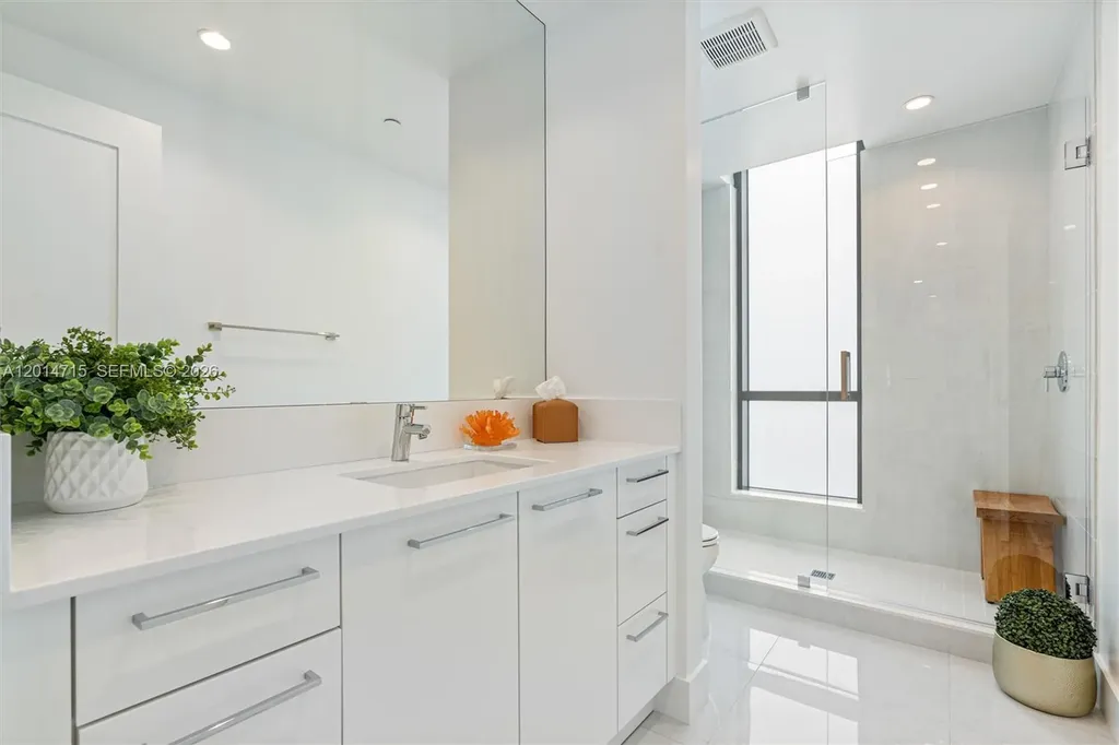 100 E Las Olas Boulevard Fort Lauderdale FL 33301