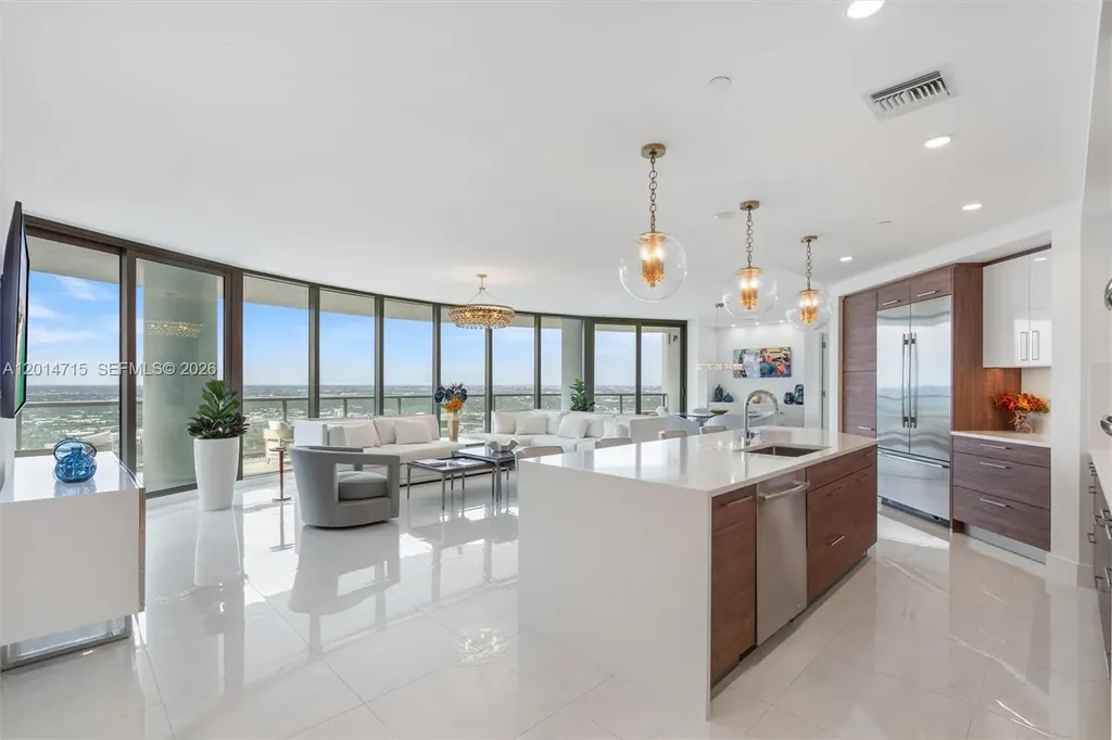 100 E Las Olas Boulevard Fort Lauderdale FL 33301