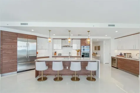100 E Las Olas Boulevard Fort Lauderdale FL 33301