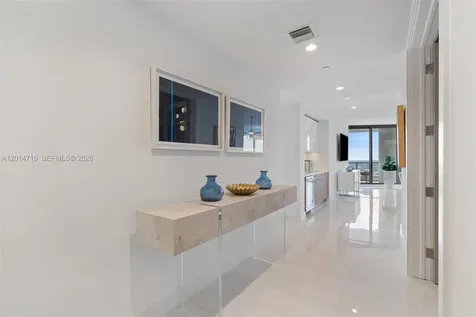 100 E Las Olas Boulevard Fort Lauderdale FL 33301