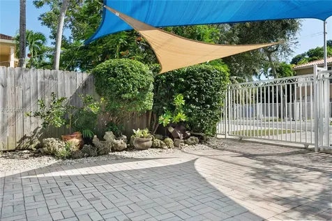 3235 Day Avenue Coconut Grove FL 33133