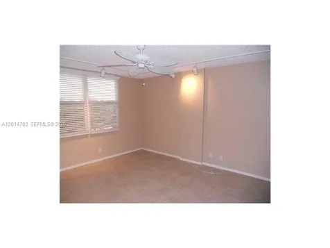 115 Royal Park Drive Oakland Park FL 33309