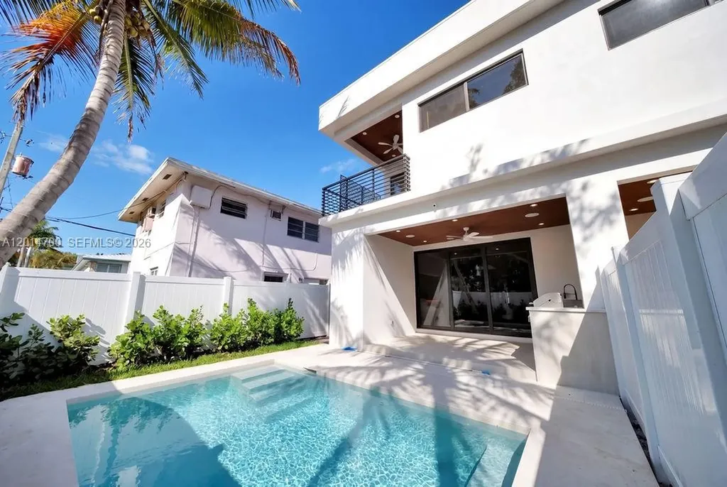 904 NE 17th Terrace Fort Lauderdale FL 33304