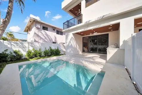 904 NE 17th Terrace Fort Lauderdale FL 33304