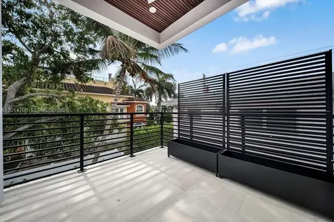 904 NE 17th Terrace Fort Lauderdale FL 33304