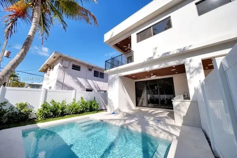 904 NE 17th Terrace Fort Lauderdale FL 33304