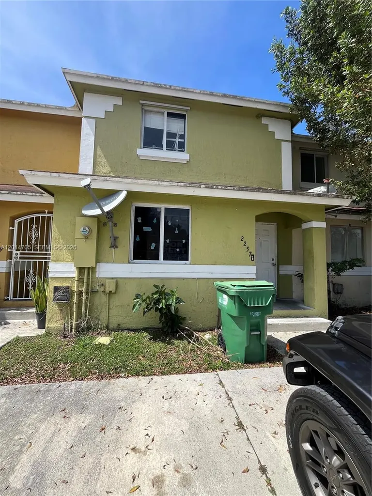 2257 NW 136th Terrace Opa-Locka FL 33054