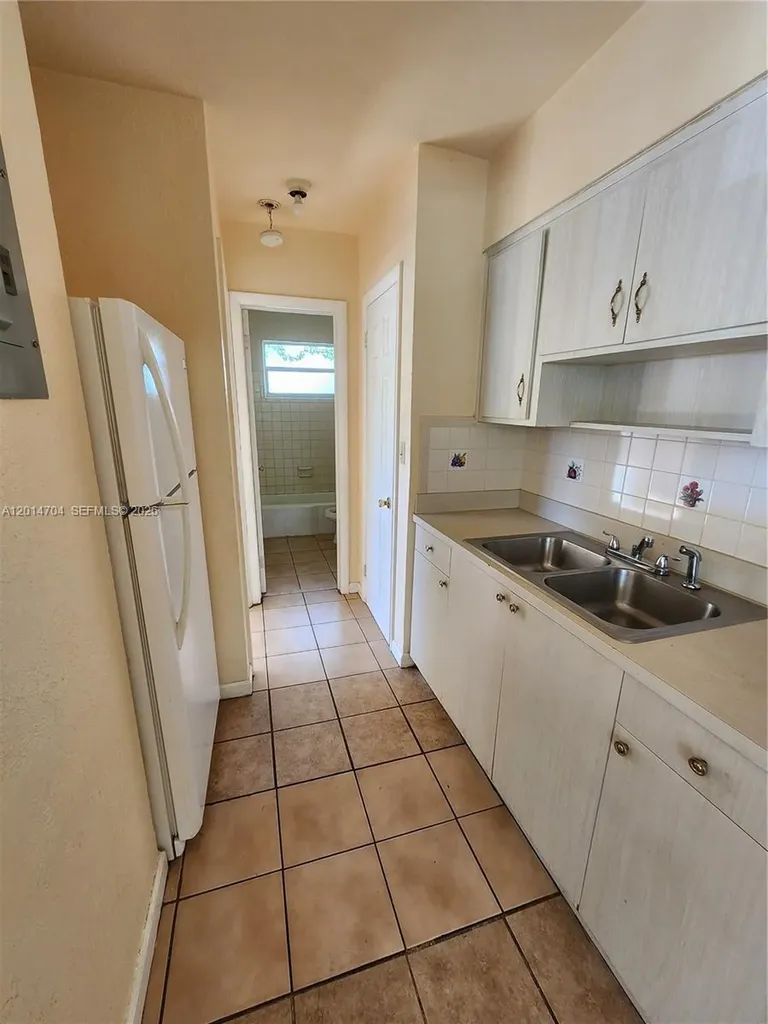 836 NW 2nd Avenue Fort Lauderdale FL 33311