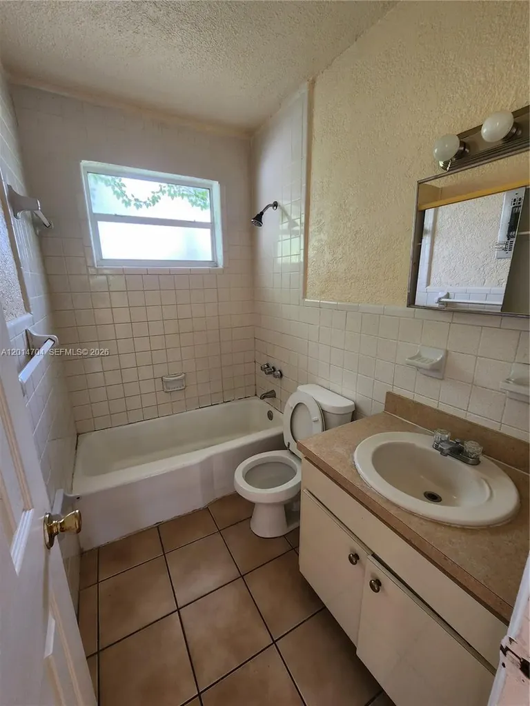 836 NW 2nd Avenue Fort Lauderdale FL 33311