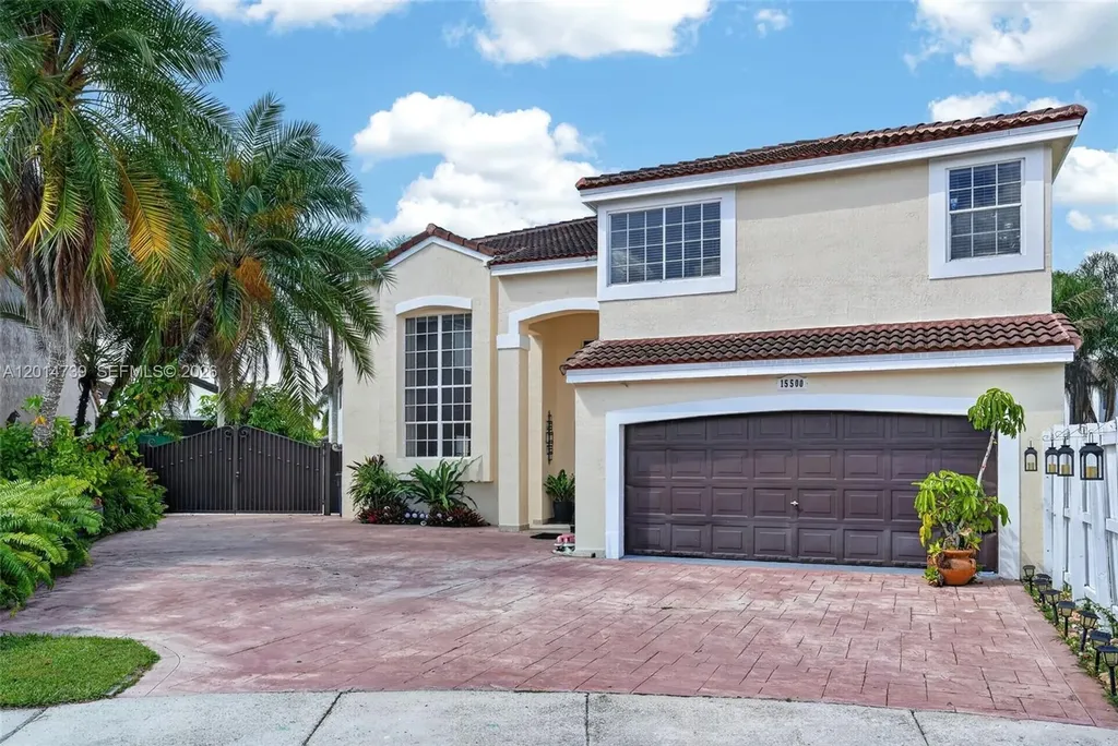 15500 SW 99th Lane Miami FL 33196