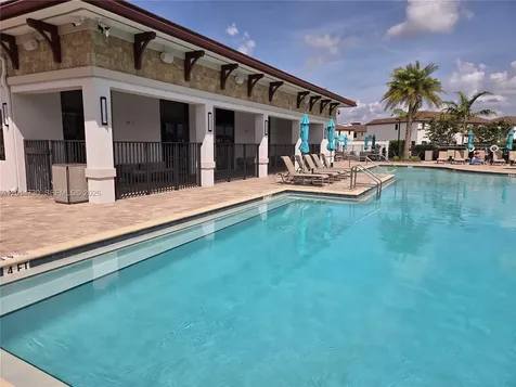 10840 W 33rd Lane Hialeah FL 33018