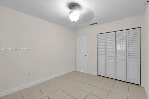 2385 NW 32nd Street Miami FL 33142