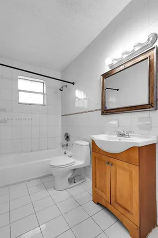 2385 NW 32nd Street Miami FL 33142
