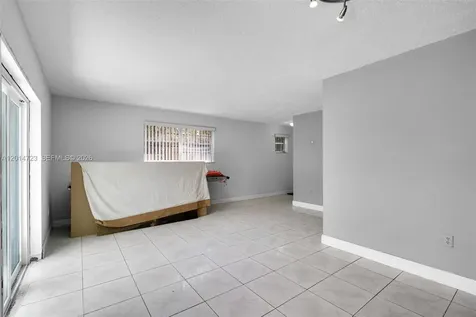 2385 NW 32nd Street Miami FL 33142