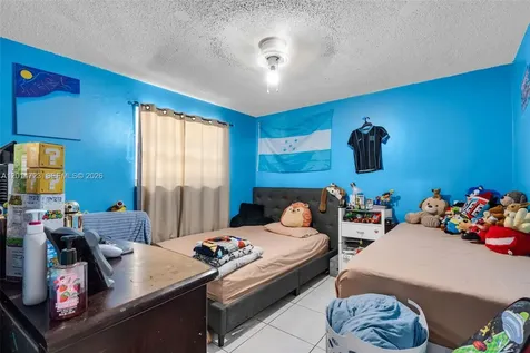 2385 NW 32nd Street Miami FL 33142