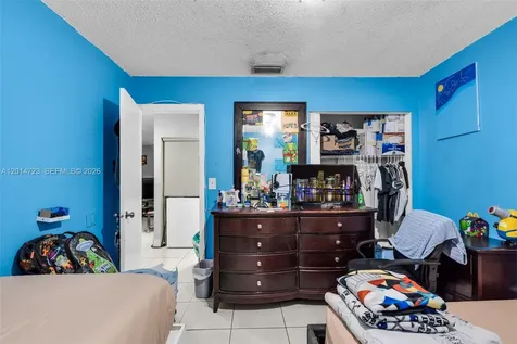 2385 NW 32nd Street Miami FL 33142