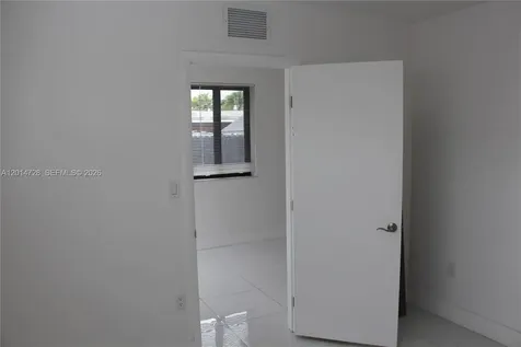 4266 E 8th Lane Hialeah FL 33013