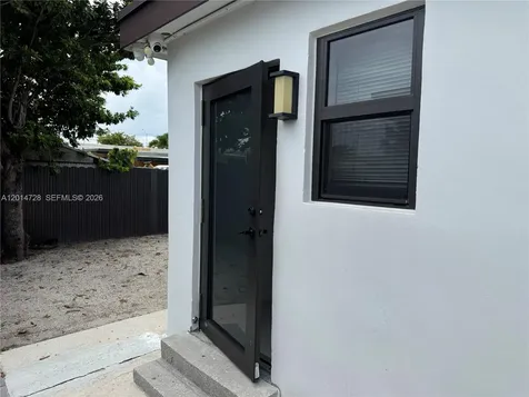 4266 E 8th Lane Hialeah FL 33013