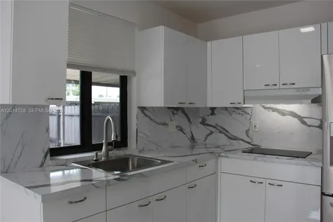4266 E 8th Lane Hialeah FL 33013