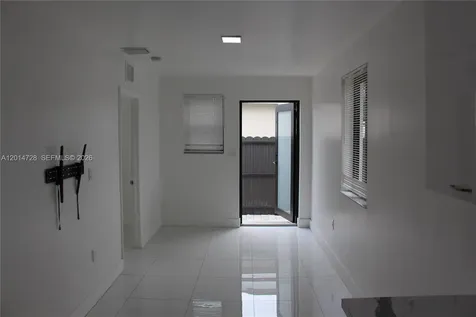 4266 E 8th Lane Hialeah FL 33013