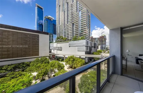 31 SE 6th Street Miami FL 33131